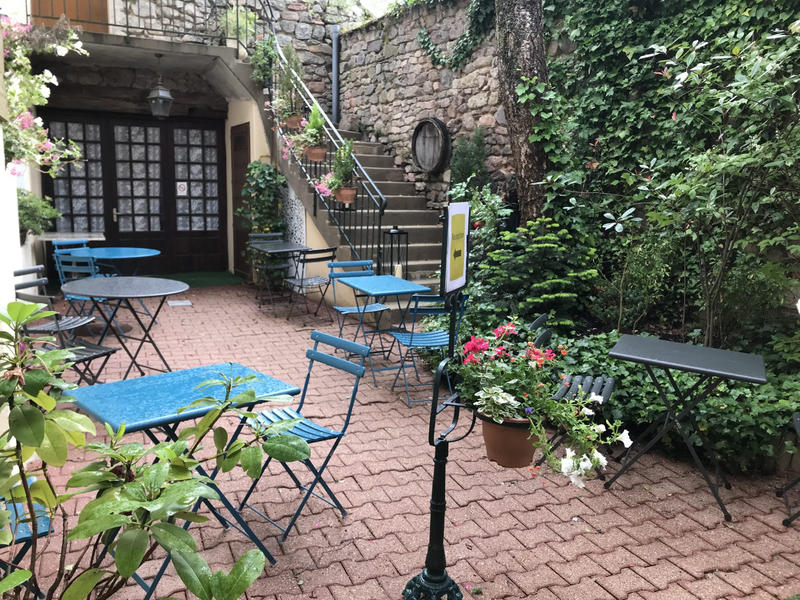 Fonds de commerce - 764 m²