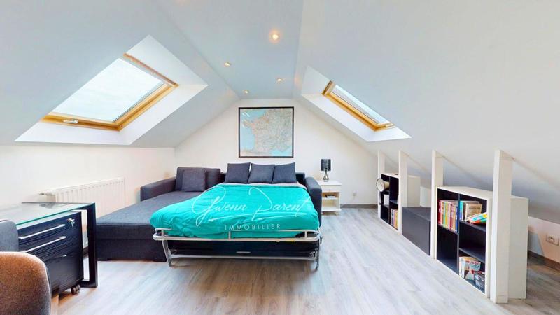 Maison - 165 m² - 8 pièces