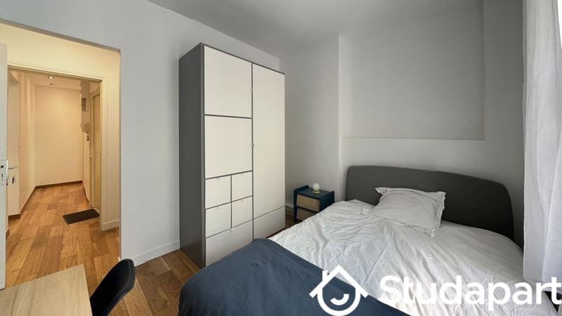 Chambre - 95 m² - 1 pièce