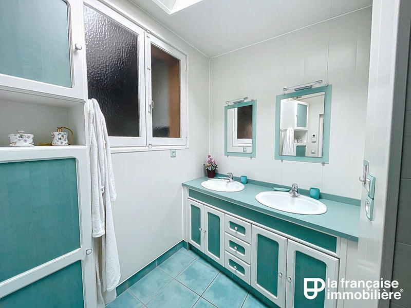 Maison - 142 m² - 6 pièces