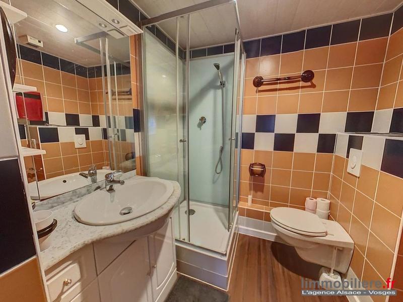 Maison traditionnelle - 140 m² - 7 pièces