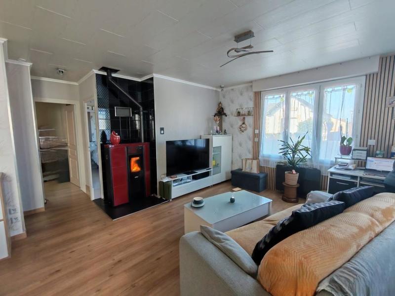 Maison - 102 m² - 5 pièces