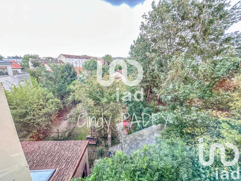 Maison - 220 m² - 9 pièces