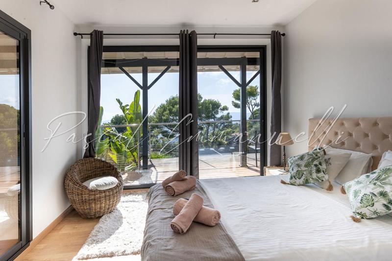 Villa - 410 m² - 8 pièces