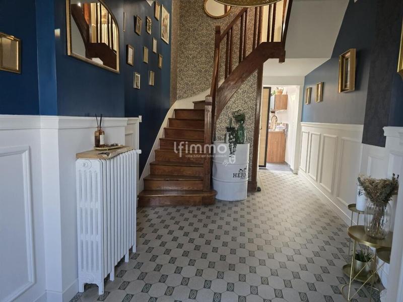 Maison - 177 m² - 6 pièces