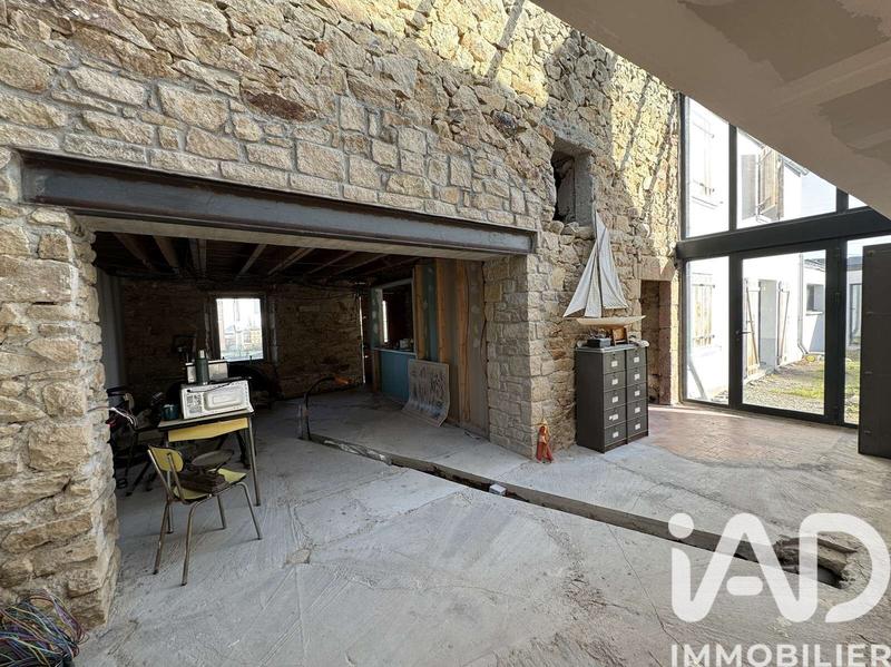 Maison - 200 m² - 6 pièces