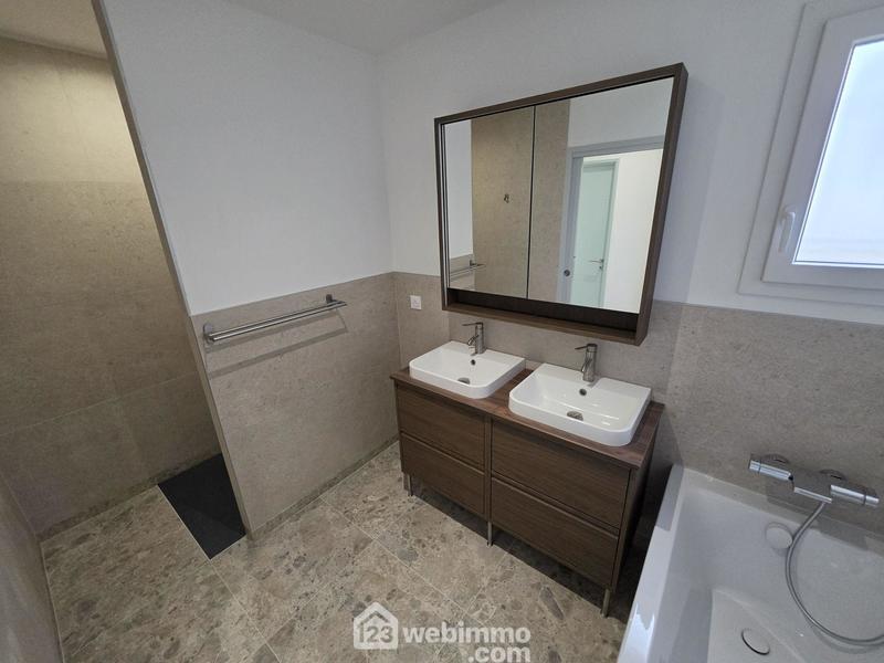 Maison - 136 m² - 4 pièces