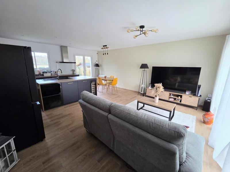 Maison - 98 m² - 4 pièces