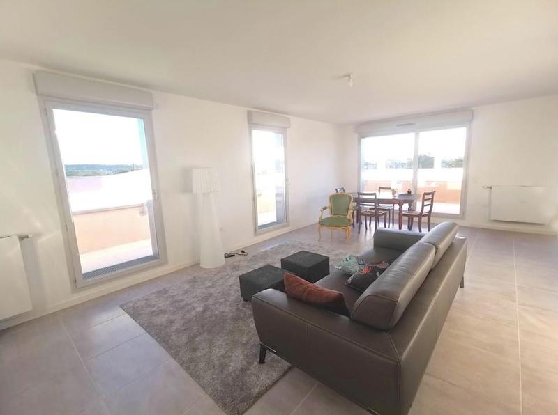 Appartement - 102 m² - 4 pièces