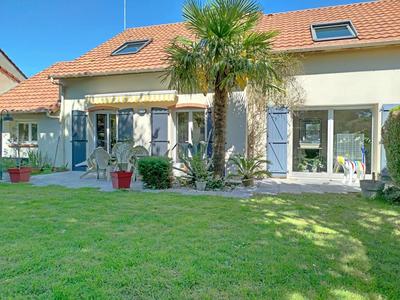 Maison - 193 m² - 7 pièces