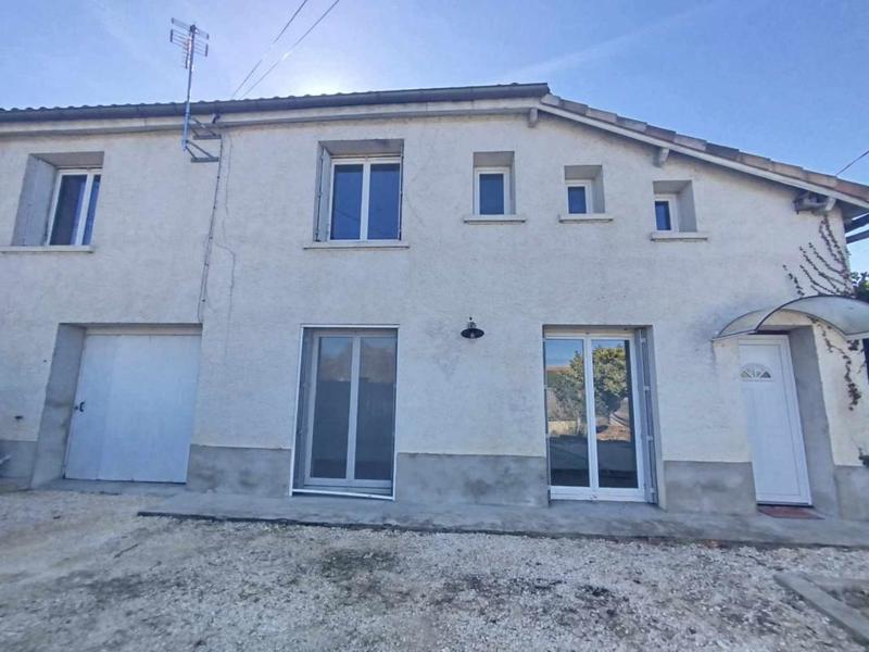 Appartement - 75 m² - 3 pièces