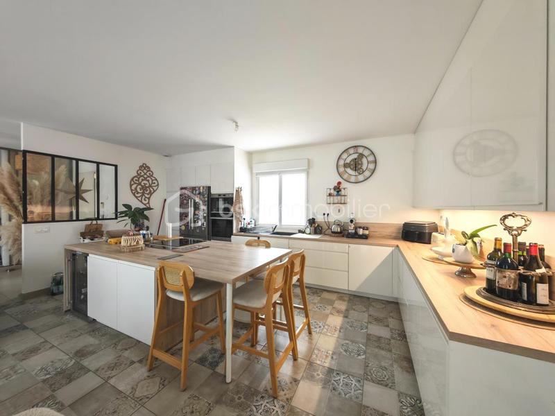 Maison - 120 m² - 5 pièces