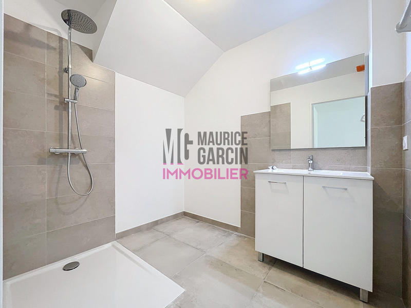 Appartement - 93 m² - 4 pièces