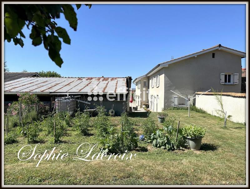 Maison - 212 m² - 6 pièces