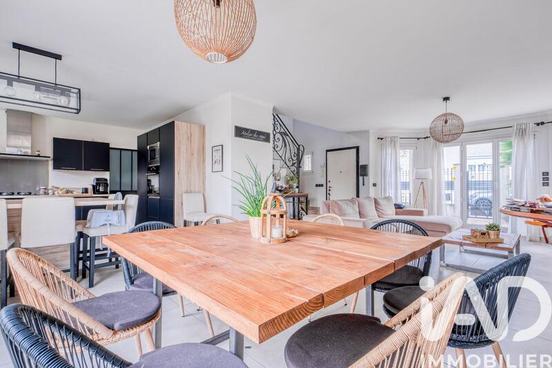 Maison - 130 m² - 7 pièces