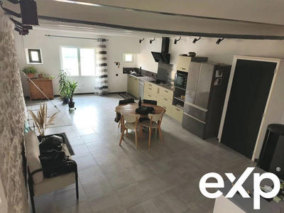 Maison traditionnelle - 84 m² - 4 pièces