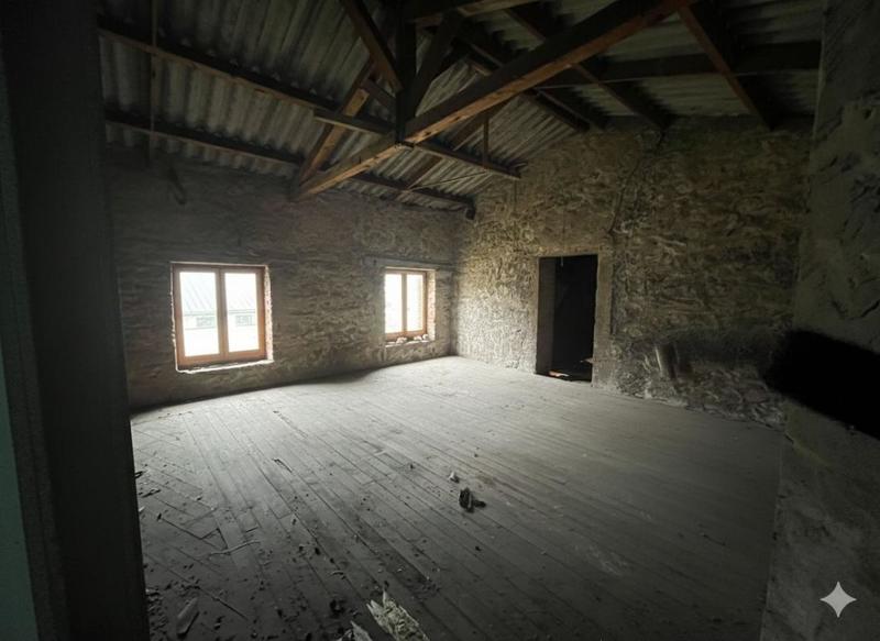 Maison - 200 m² - 4 pièces