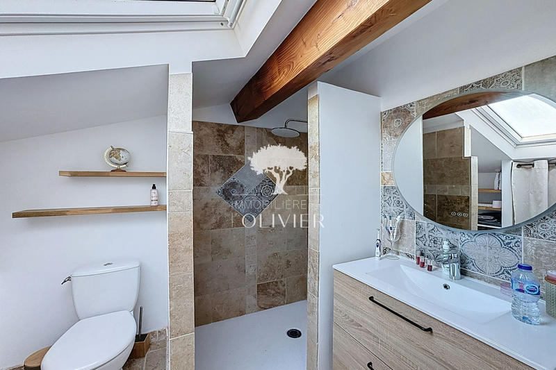 Propriété - 175 m² - 8 pièces