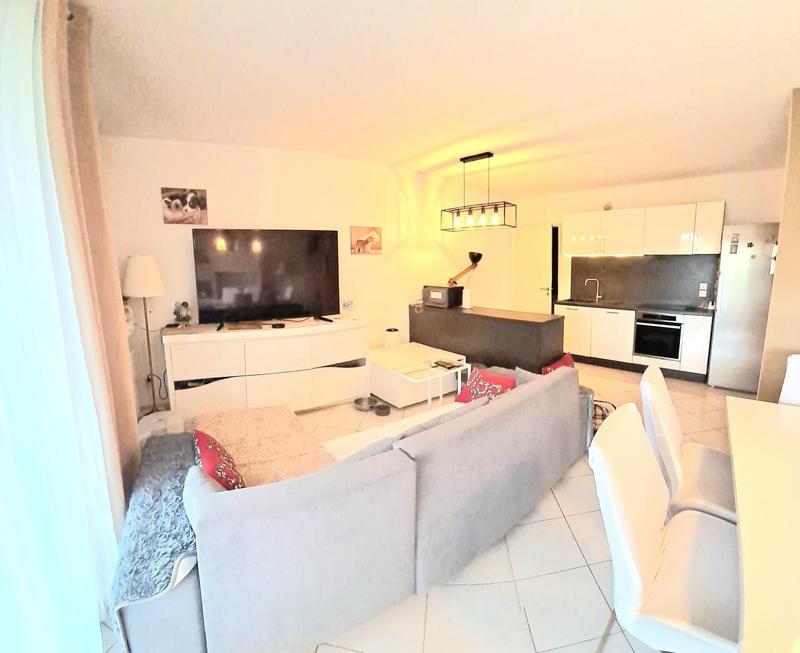 Appartement - 70 m² - 4 pièces