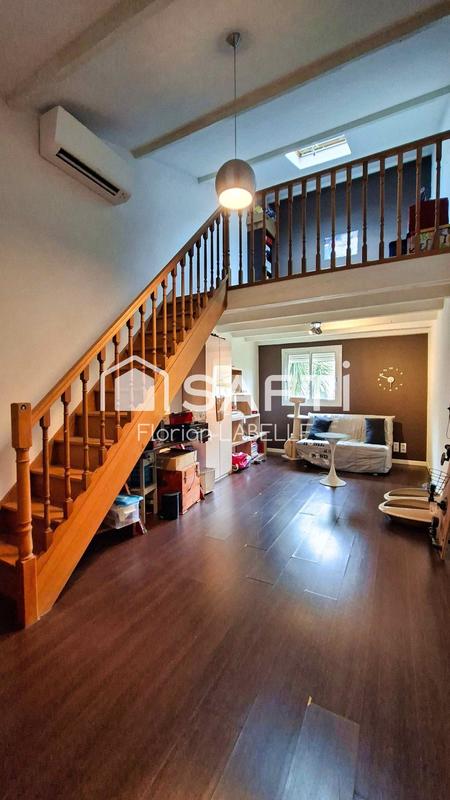 Maison - 320 m² - 6 pièces