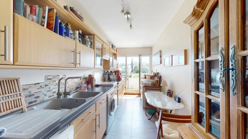 Appartement - 85 m² - 4 pièces