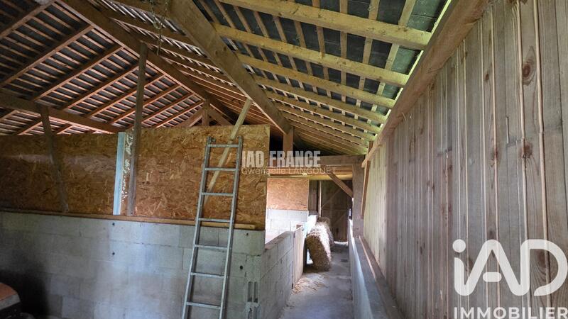 Maison - 102 m² - 5 pièces