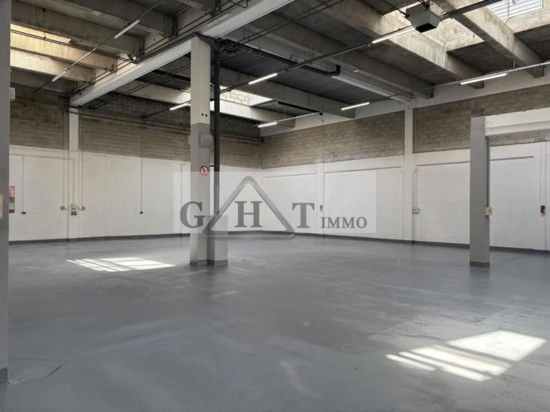 Entrepôt - 498 m²