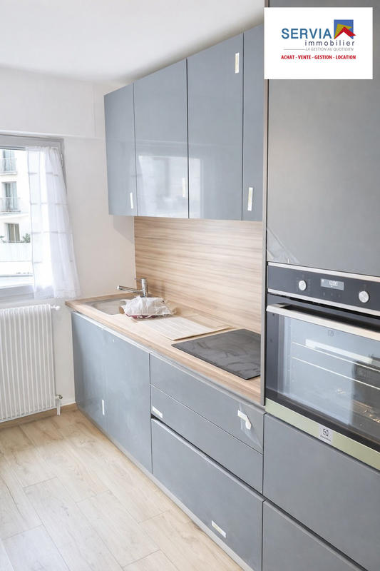 Appartement - 80 m² - 4 pièces