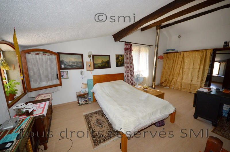 Maison - 180 m² - 8 pièces