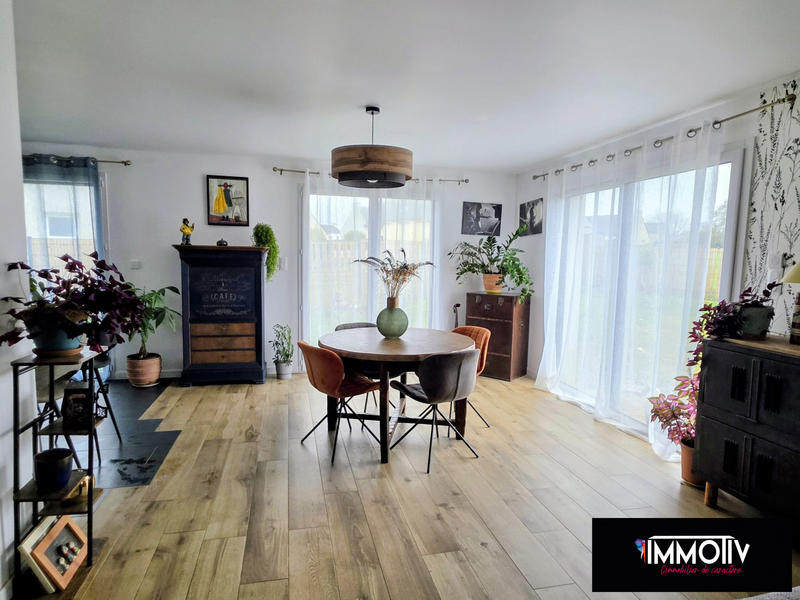 Maison contemporaine - 93 m² - 5 pièces