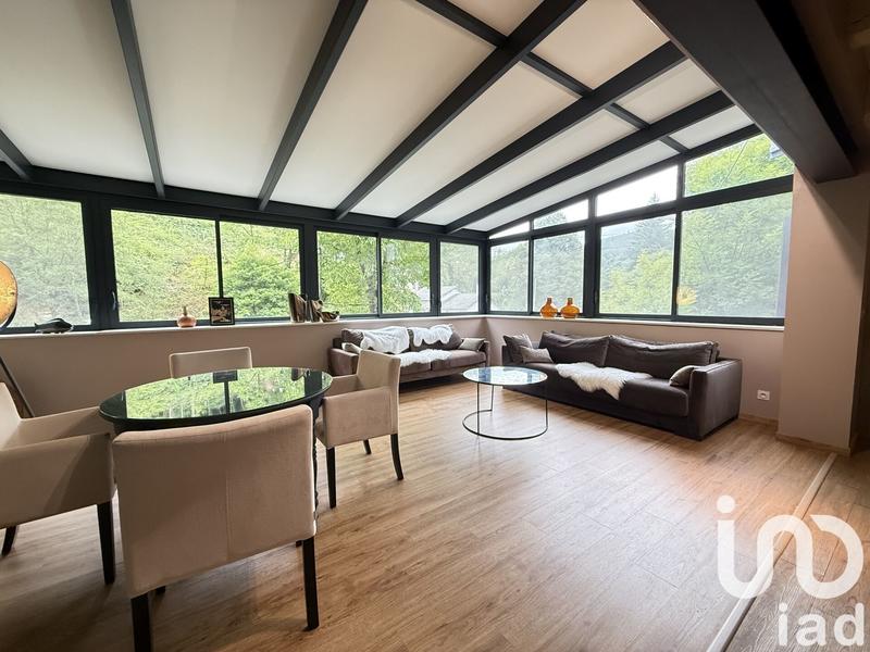 Maison - 225 m² - 6 pièces