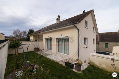 Maison - 164 m² - 8 pièces