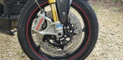 Triumph Speed triple r 1050 triumph Noir