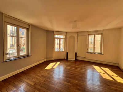 Appartement - 102 m² - 4 pièces