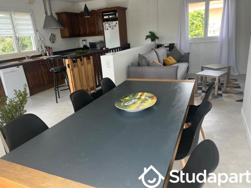 Chambre - 9 m² - 1 pièce