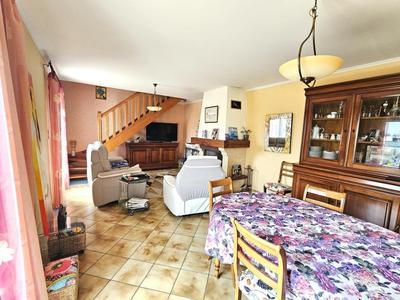 Maison - 139 m² - 7 pièces