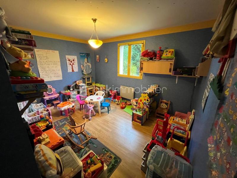 Maison - 205 m² - 9 pièces