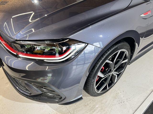 Volkswagen Polo VI (2) 2.0 Tsi 207 Gti Dsg7