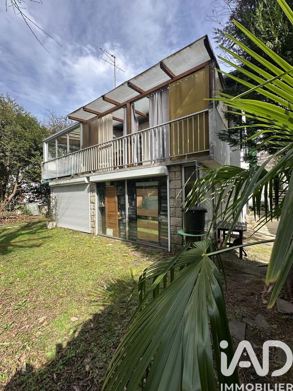 Maison - 200 m² - 7 pièces