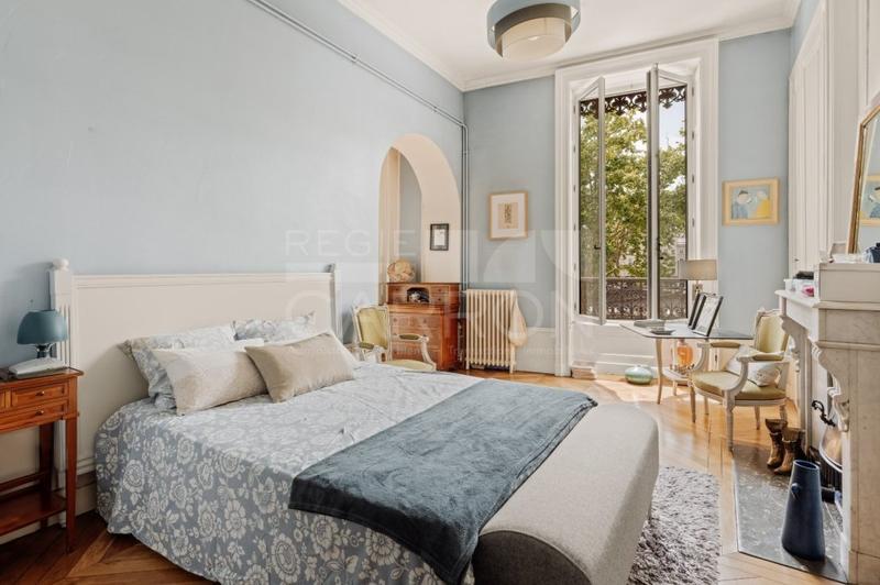 Appartement - 98 m² - 4 pièces