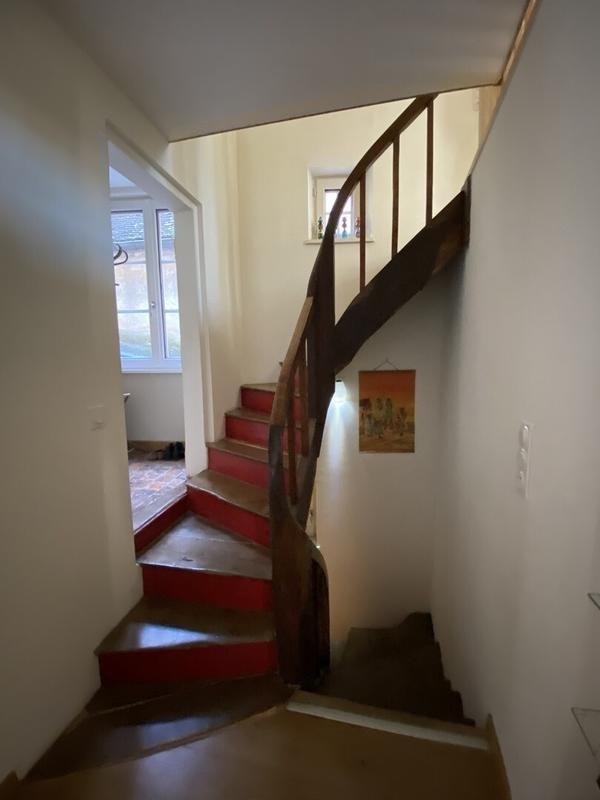 Maison - 180 m² - 7 pièces