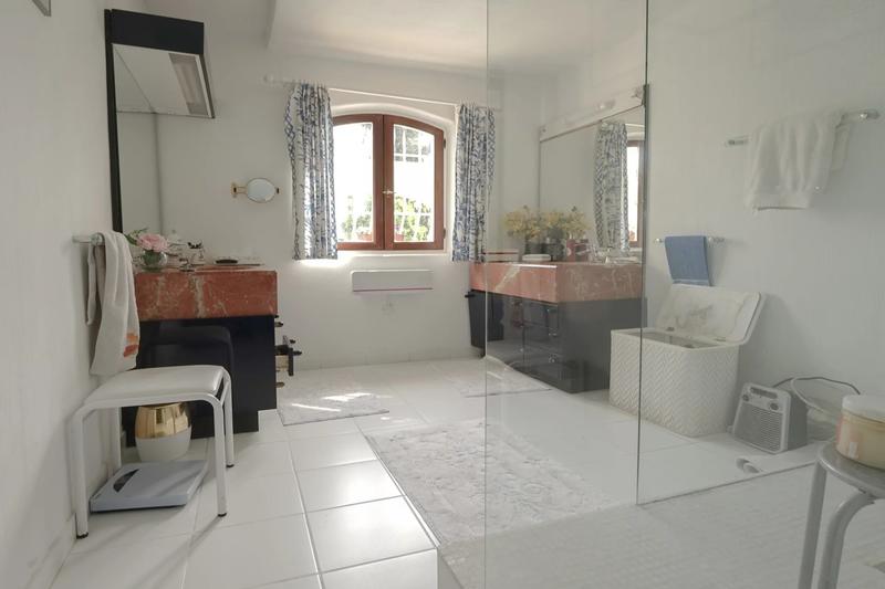 Villa - 204 m² - 7 pièces