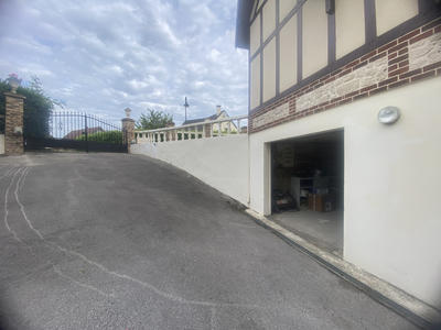 Maison - 164 m² - 6 pièces