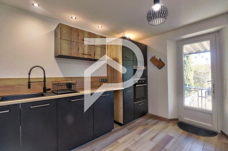 Maison de village - 96 m² - 3 pièces