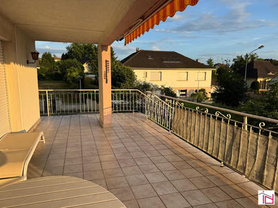 Maison - 175 m² - 5 pièces