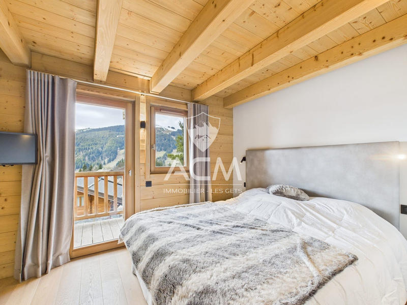 Châlet - 221 m² - 8 pièces