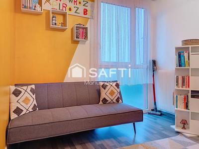 Appartement - 100 m² - 6 pièces