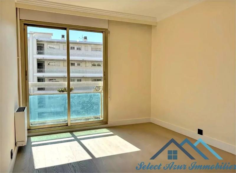 Appartement - 95 m² - 4 pièces