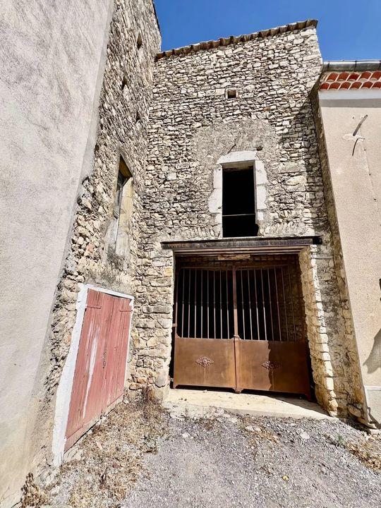 Maison - 315 m² - 15 pièces