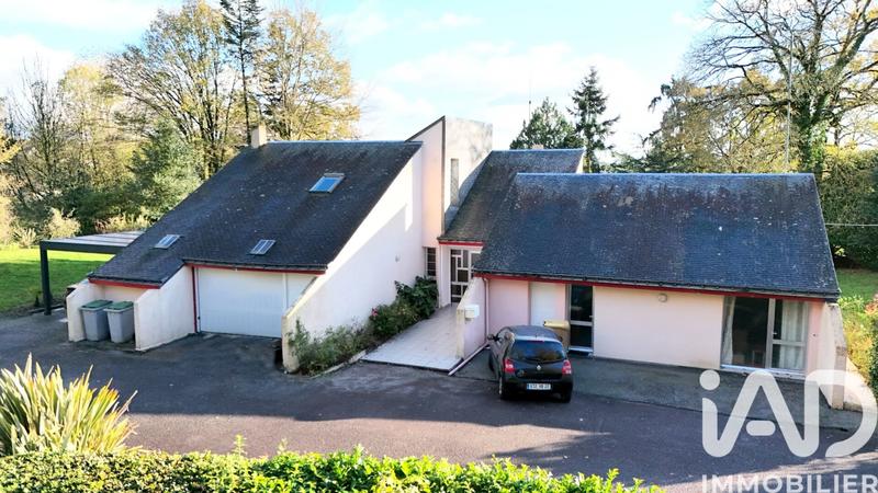 Maison - 200 m² - 9 pièces